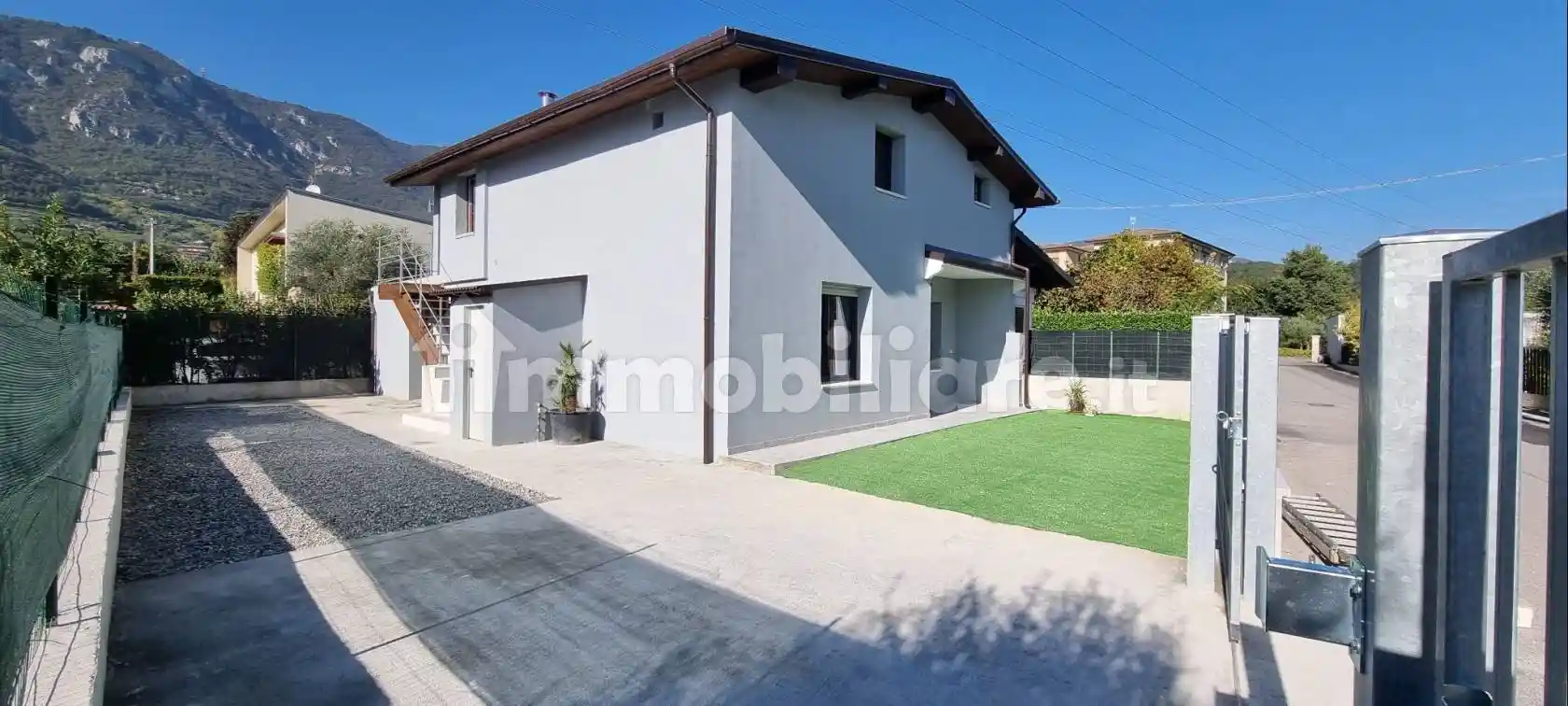 Villa in vendita a Botticino