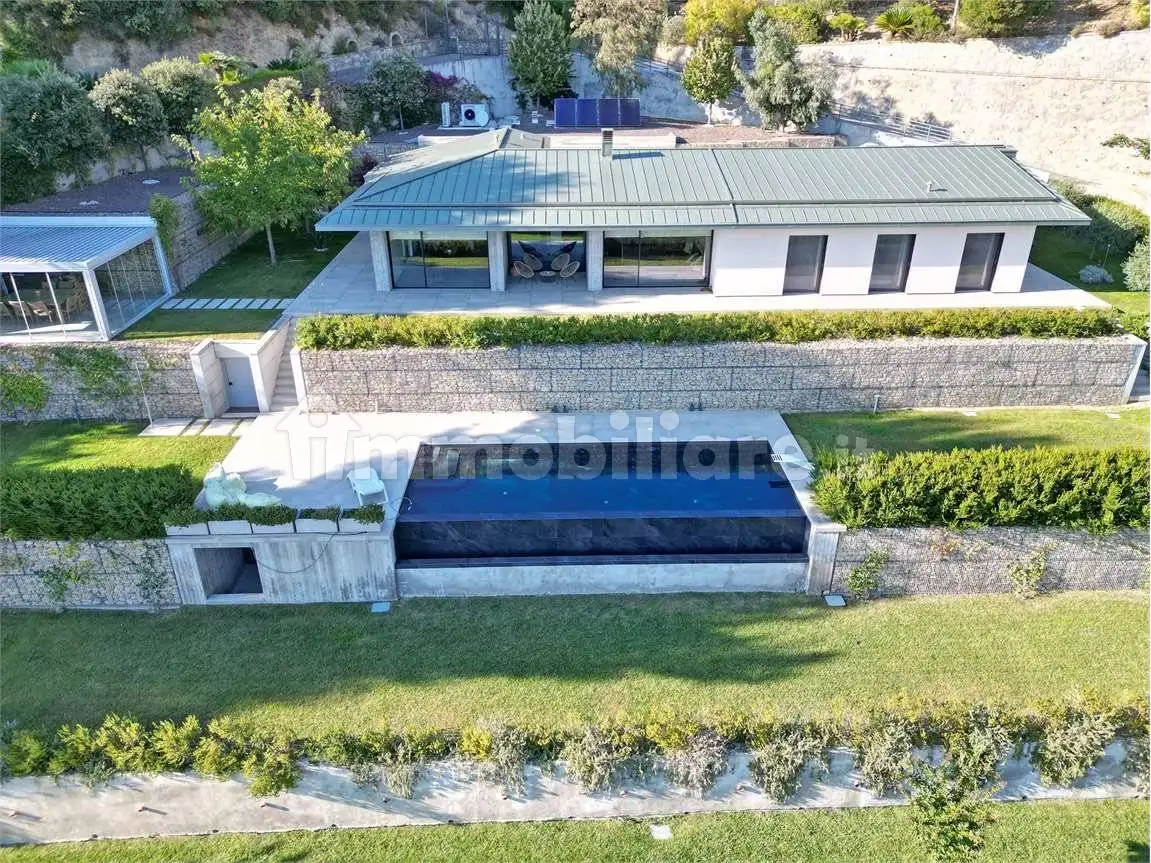 Villa in vendita a Sanremo