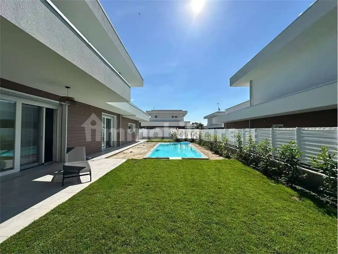 Villa unifamiliare via del cirimasco, 20, Fenegrò - foto 2