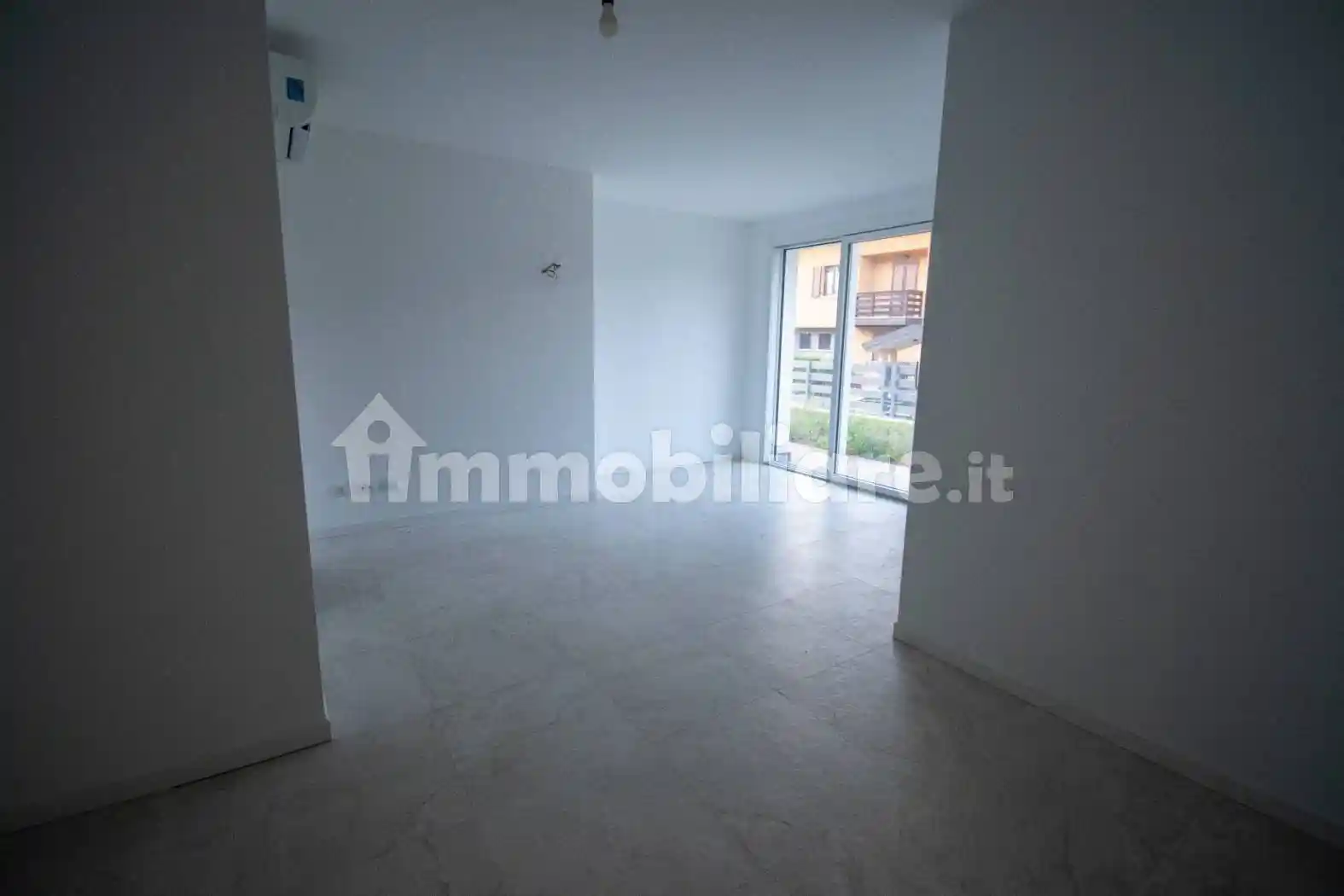 Appartamento via Pietro Ruggeri da Stabello 90M, Valverde, Bergamo - foto 4