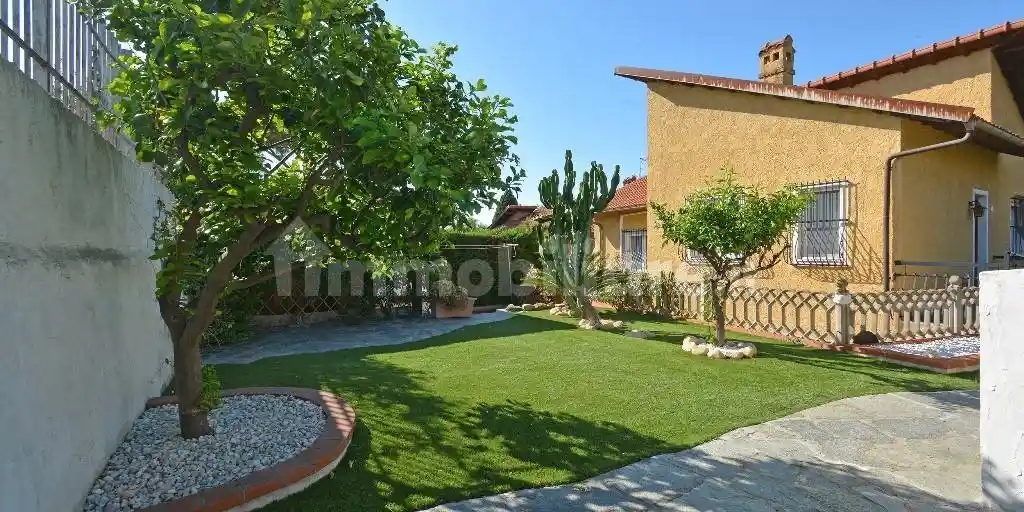 Appartamento in vendita a San Bartolomeo al Mare