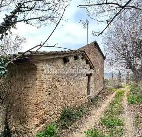 Villa in asta a Montebuono