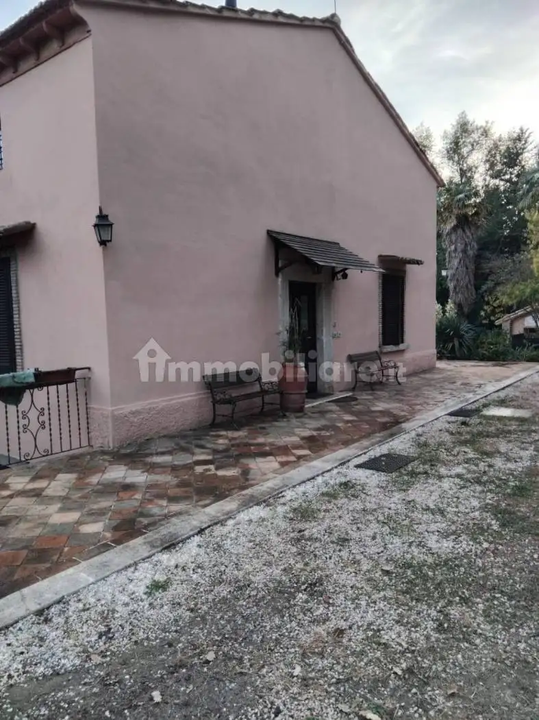 Rustico - Casale in vendita a Giove