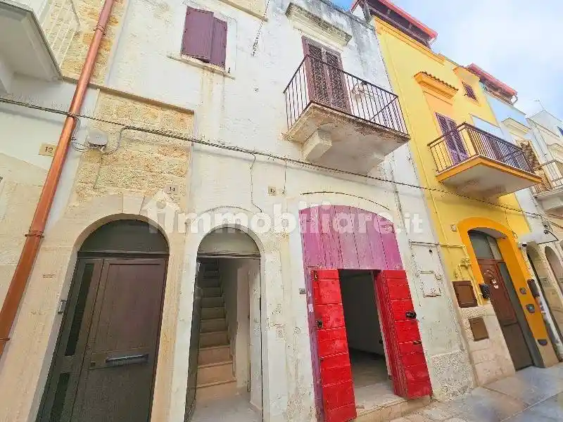 Casa indipendente in vendita a Mola di Bari