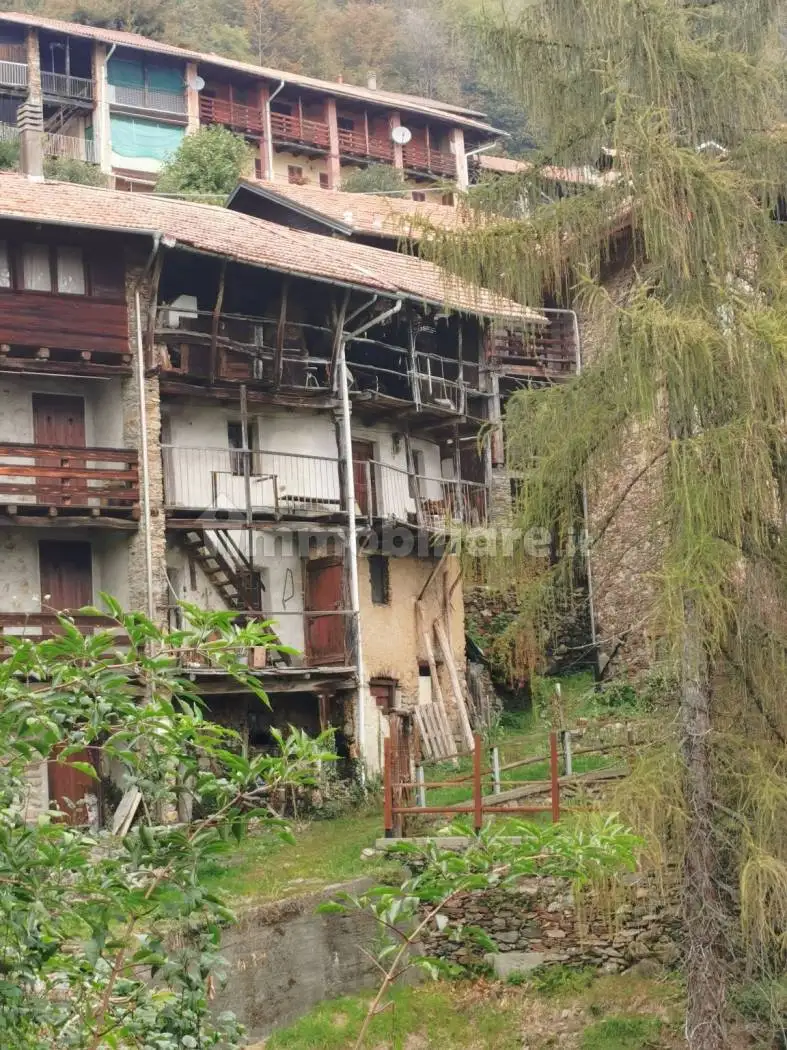 Casa indipendente in vendita a Varallo