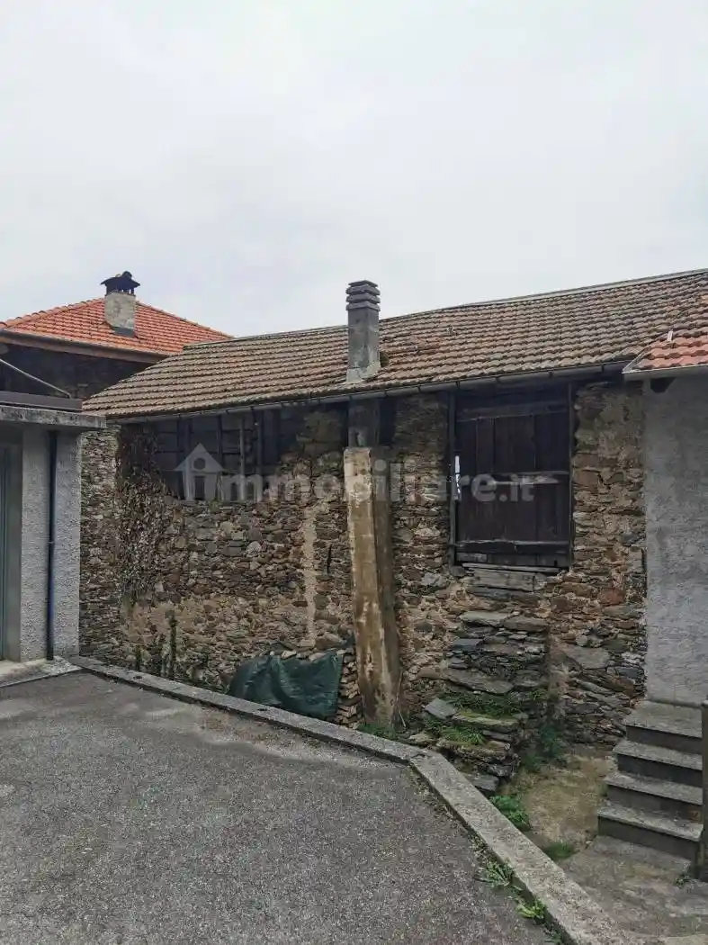 Terratetto unifamiliare Località Solivo e Volta 19, Varallo - foto 5