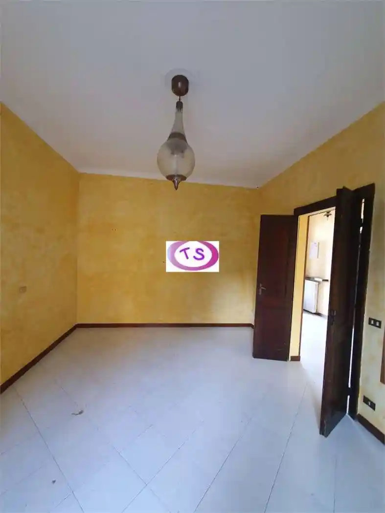 Trilocale via Debernardi , 20, Centro, Camagna Monferrato - foto 2