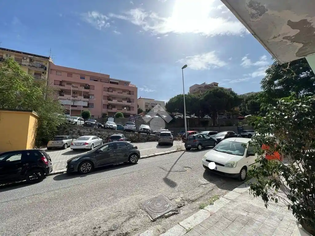 Bilocale via Udine 8, Centro Storico, Reggio Calabria - foto 2