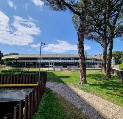 Palazzo - Stabile in asta a Roma