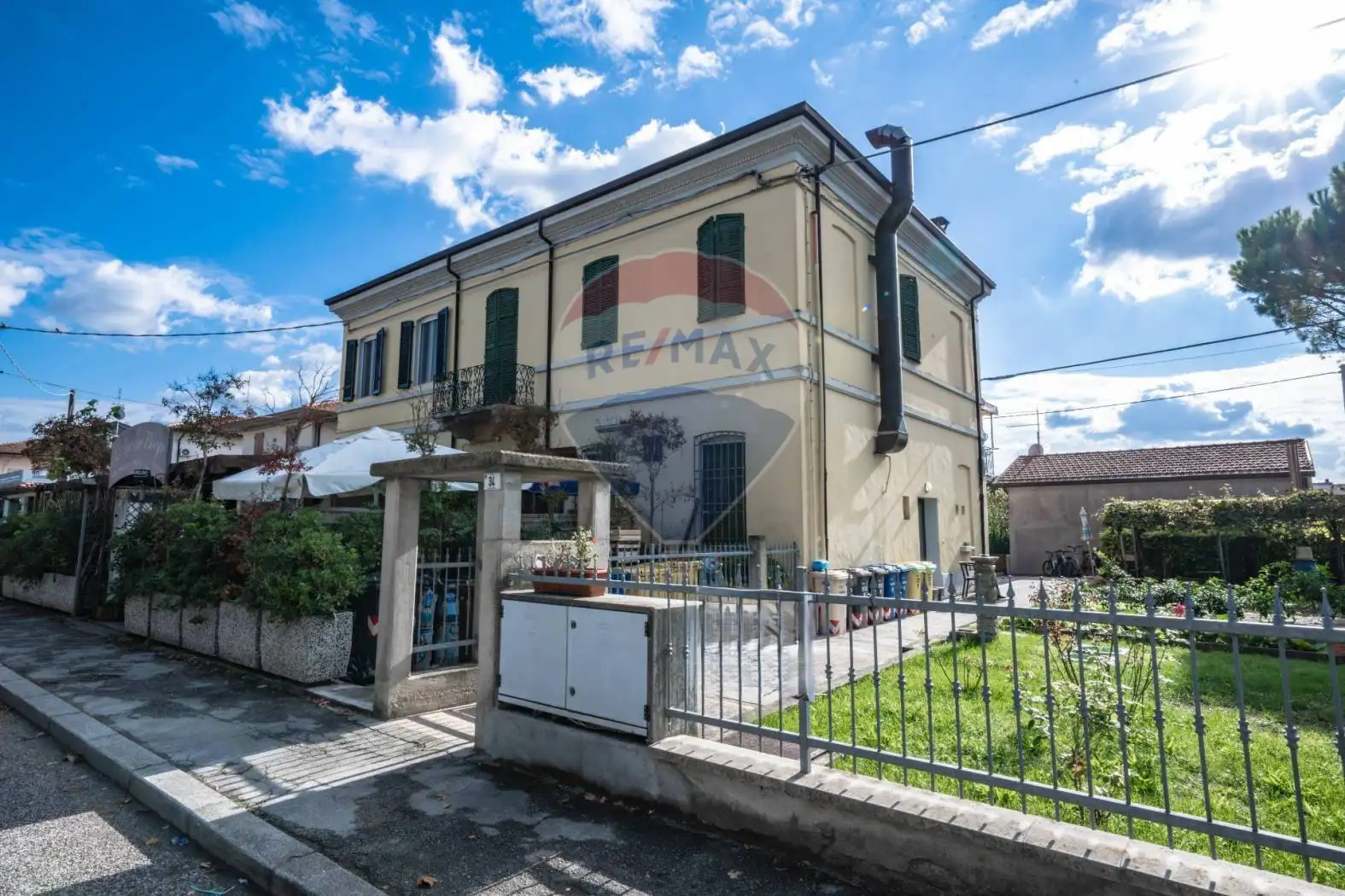 Casa indipendente in vendita a Forlì