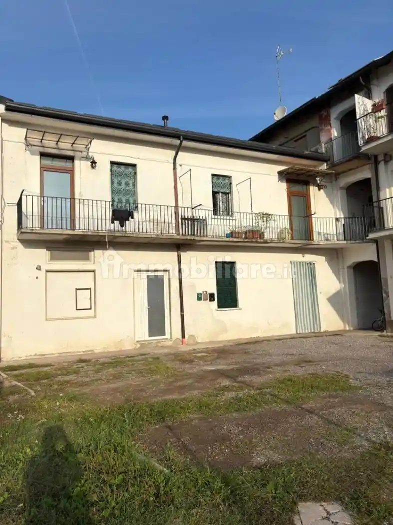 Appartamento in vendita a Turate