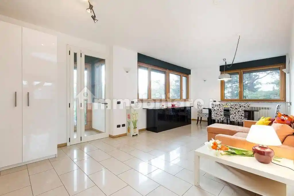 Bilocale via Sacro Monte 10, Ospedale, Busto Arsizio - foto 2