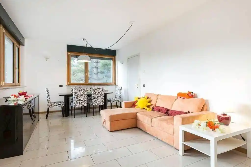 Bilocale via Sacro Monte 10, Ospedale, Busto Arsizio - foto 3