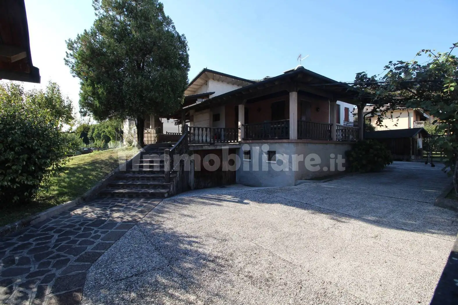 Villa in vendita a Montebello Vicentino