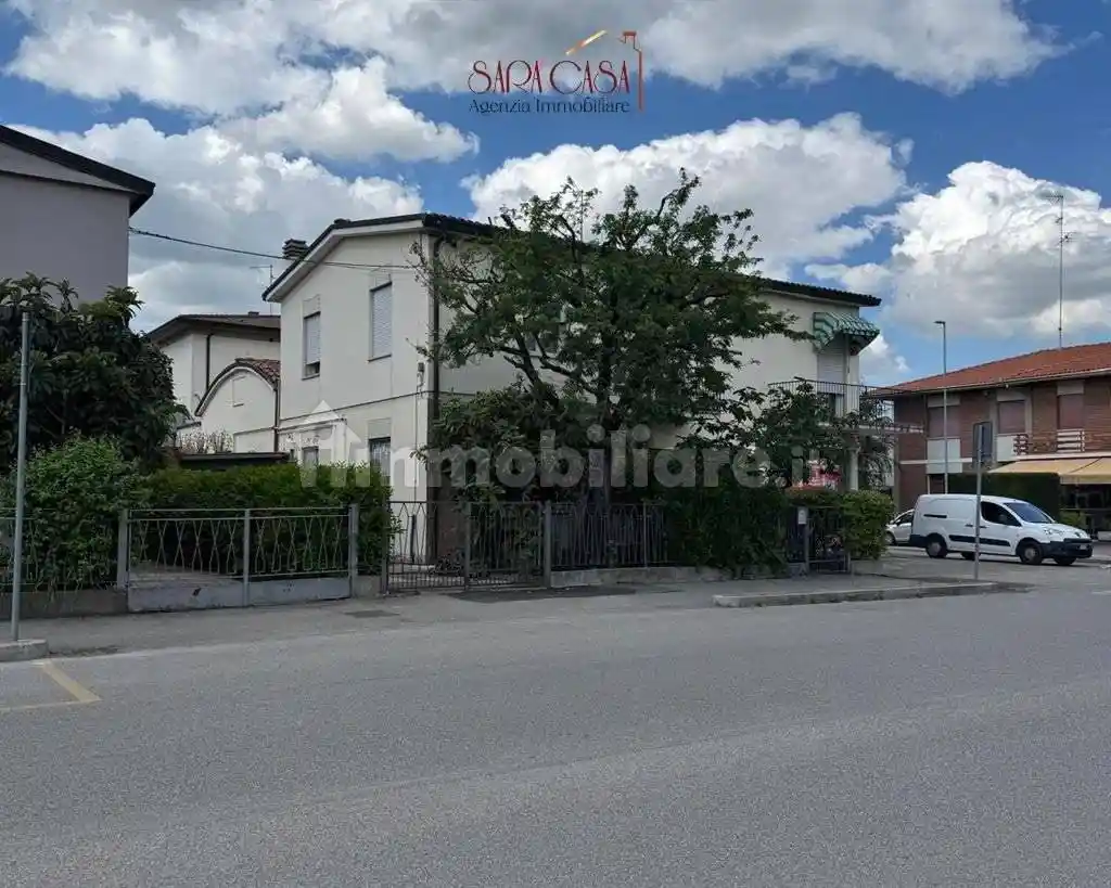 Casa indipendente in vendita a Lugo