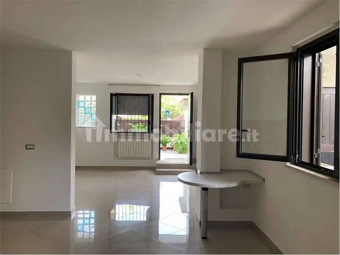 Trilocale buono stato, piano terra, Centro, Montesilvano - foto 4