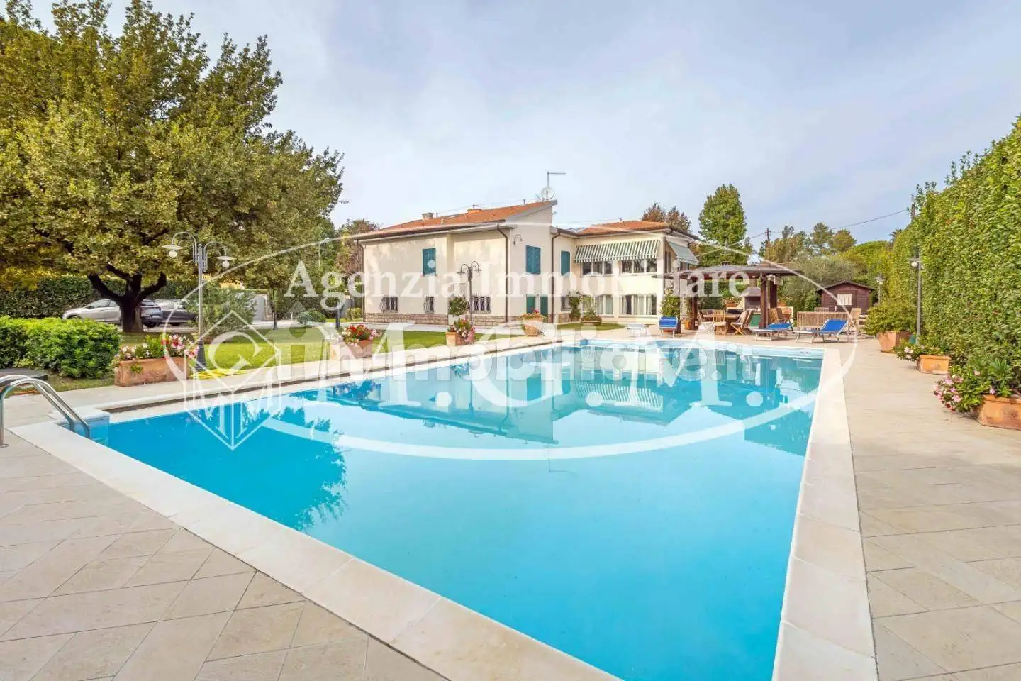 Villa in vendita a Pisa