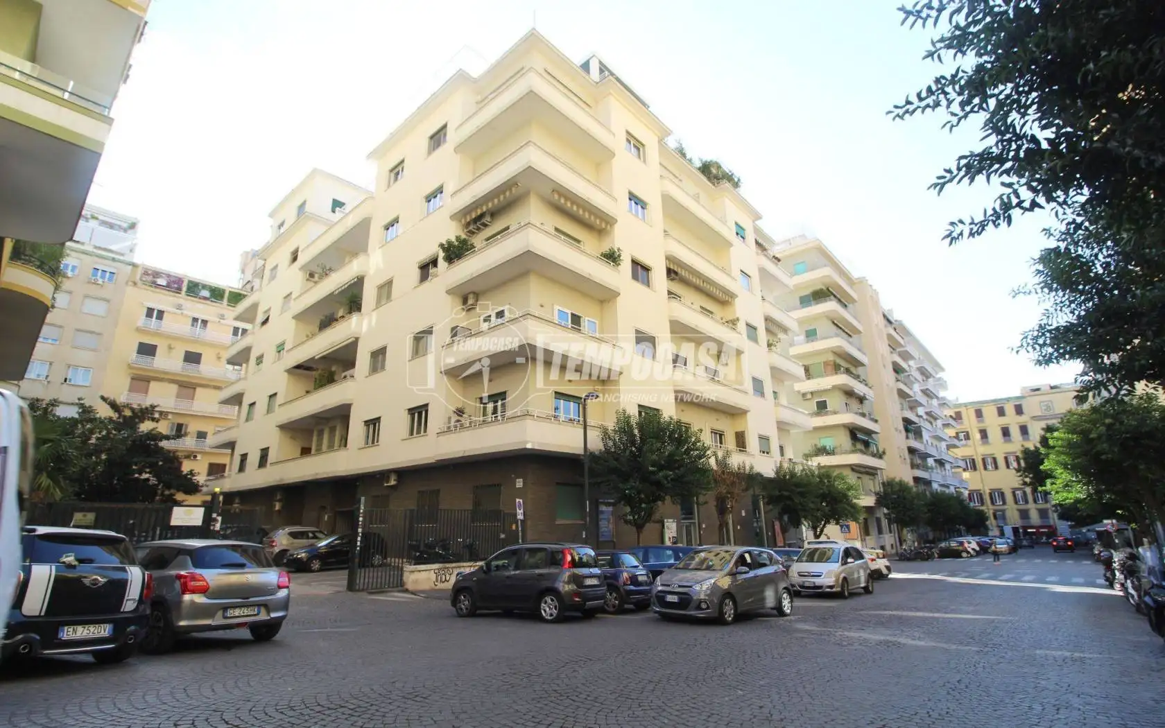 Appartamento in vendita a Napoli