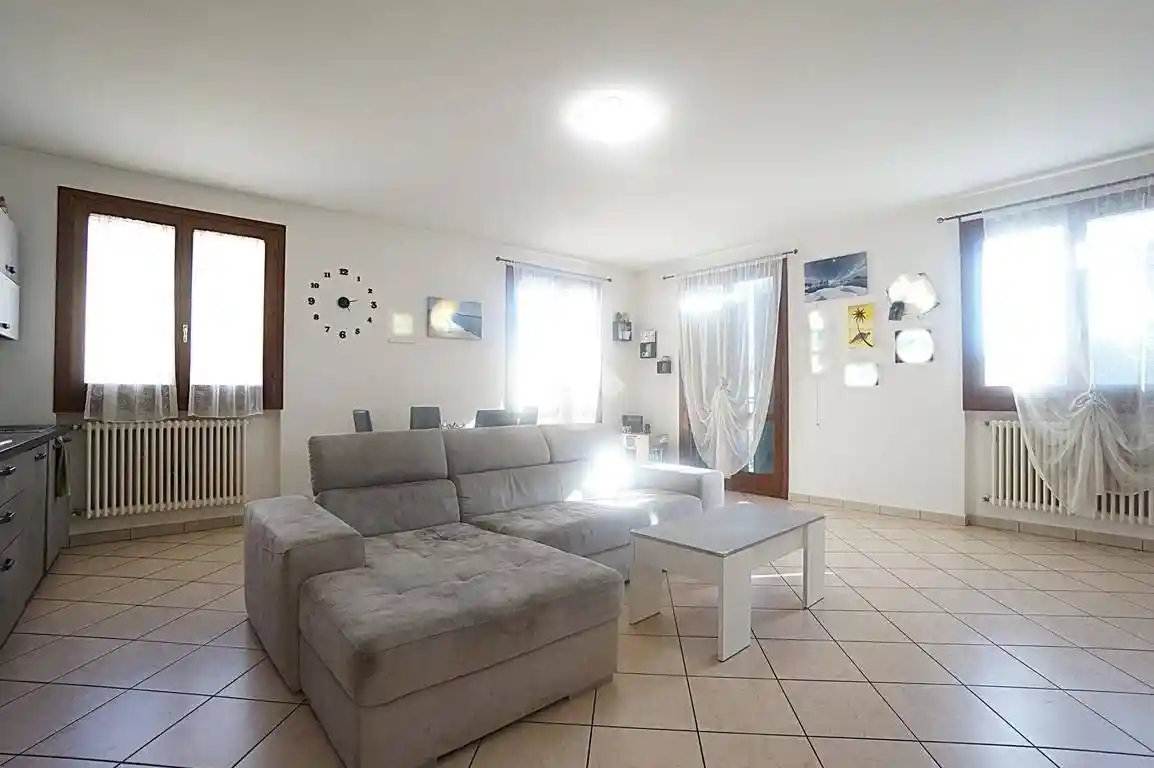 Appartamento in vendita a Modena