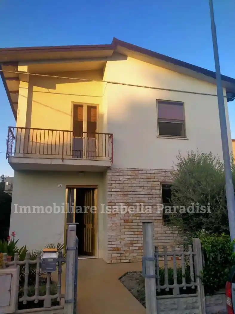 Villa in vendita a Conselice