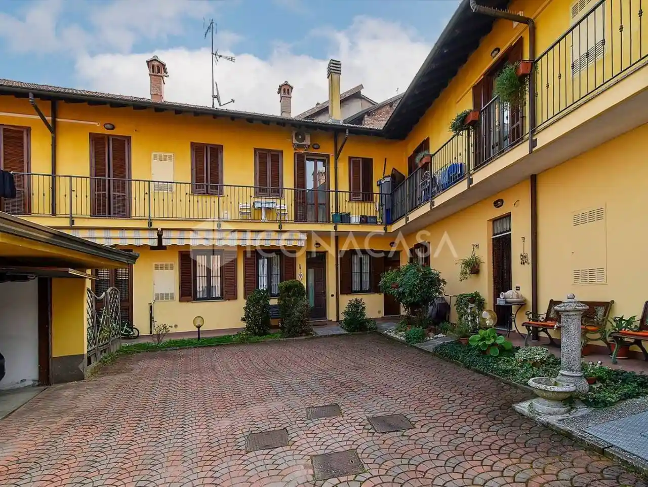 Appartamento in vendita a Dairago