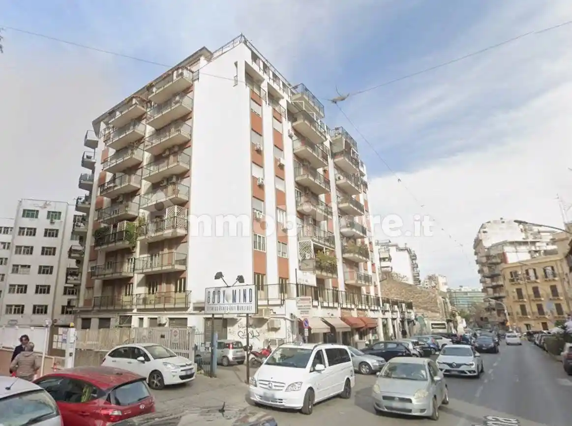 Appartamento in vendita a Palermo
