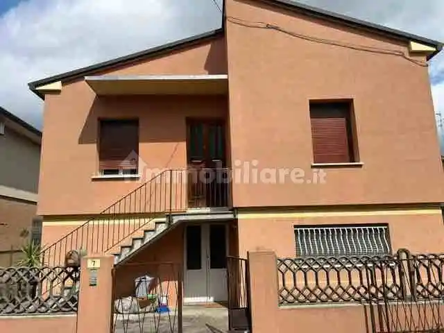 Villa in vendita a Bagnacavallo