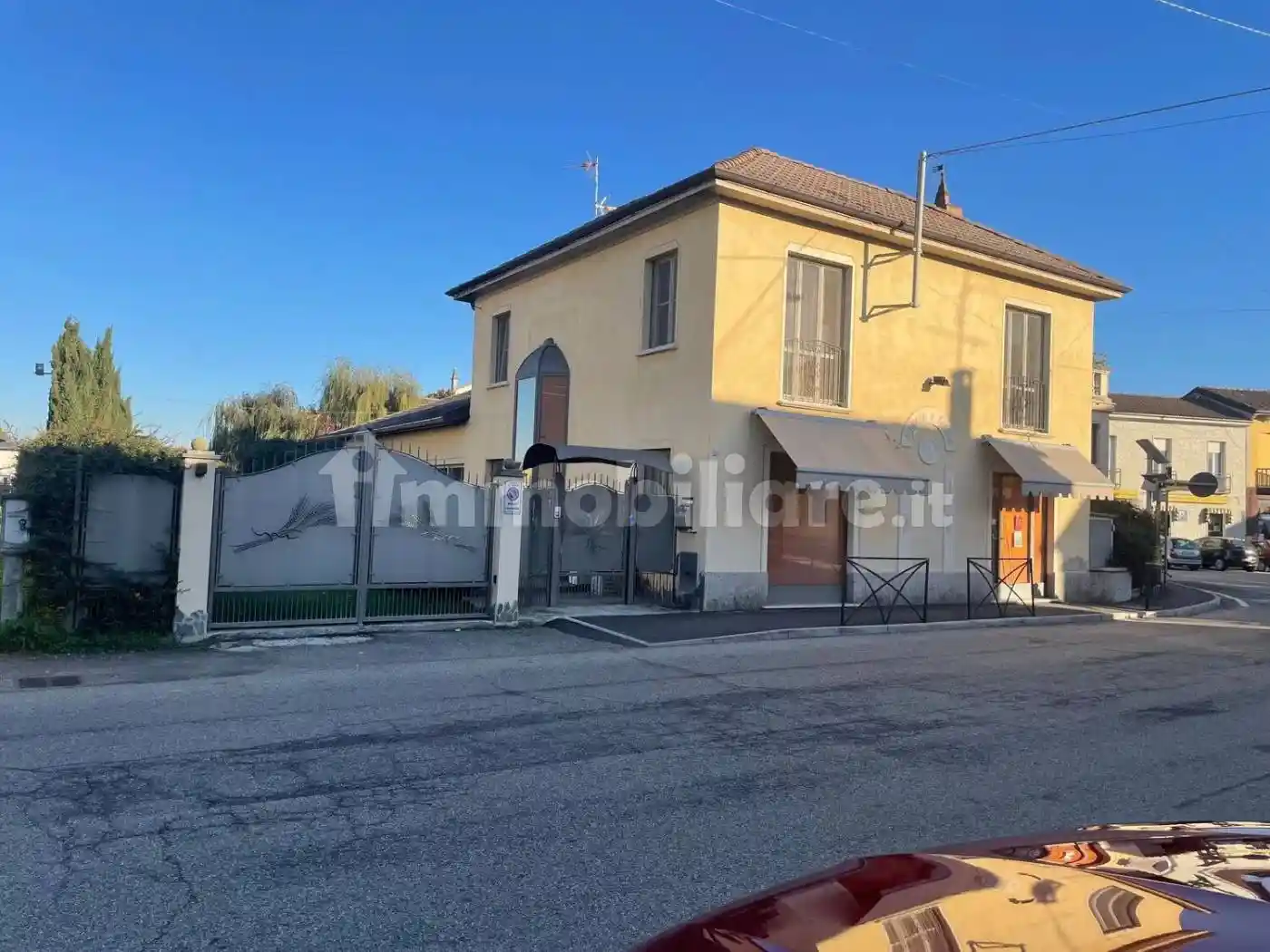 Palazzo - Edificio in vendita a Giussago