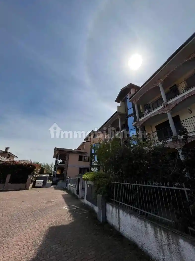 Appartamento in vendita a Giussago