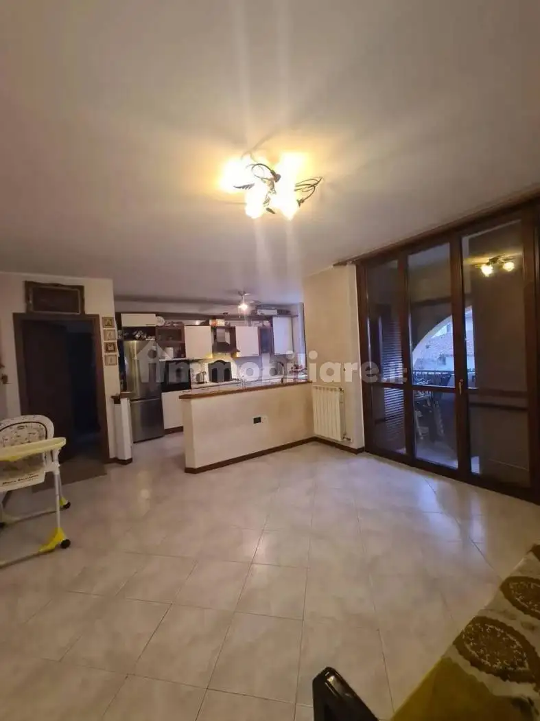 Bilocale via Giuseppe Garibaldi, 16, Casarile - foto 3