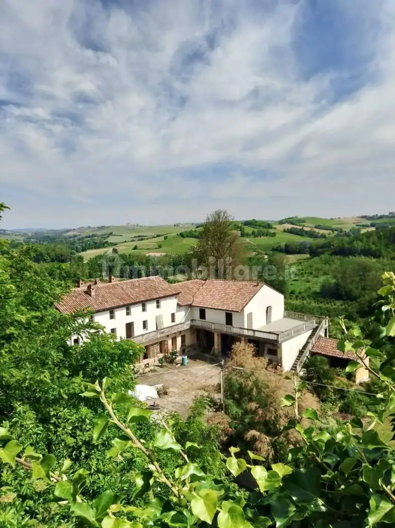 Cascina via Giuseppe Garibaldi, Centro, Castagnole Monferrato - foto 2