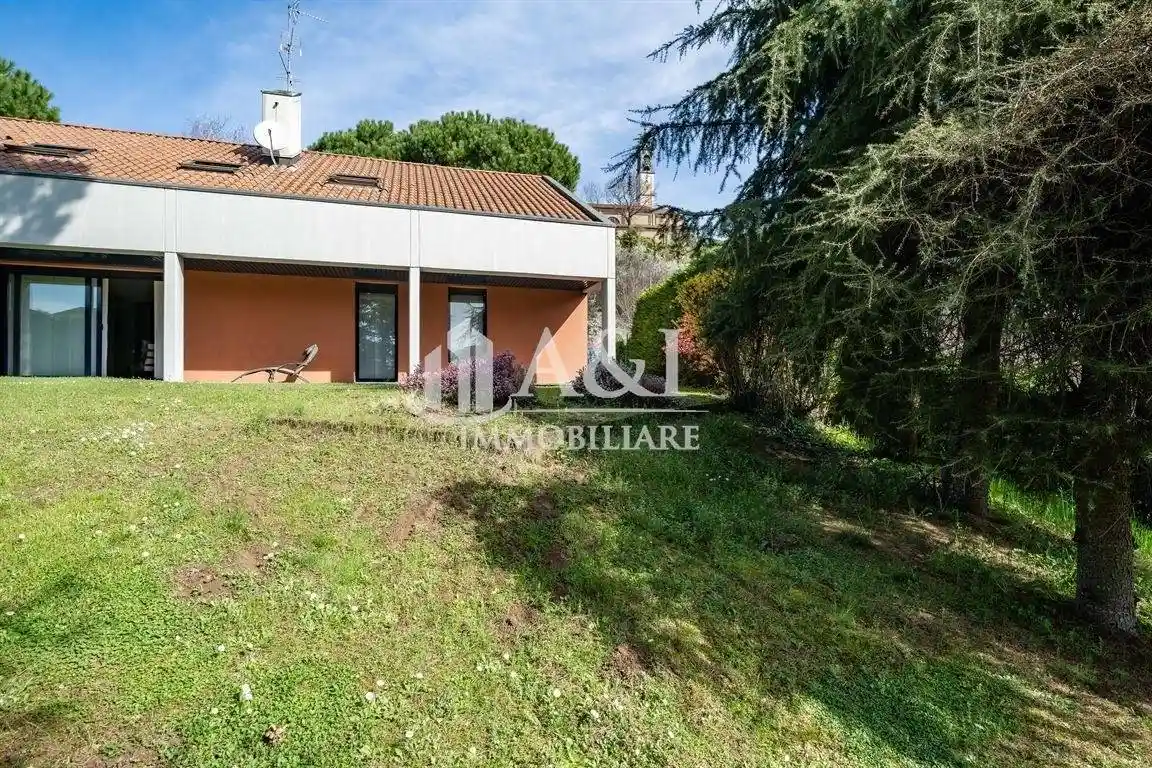 Villa unifamiliare, buono stato, 260 m², Centro, Lecco - foto 5