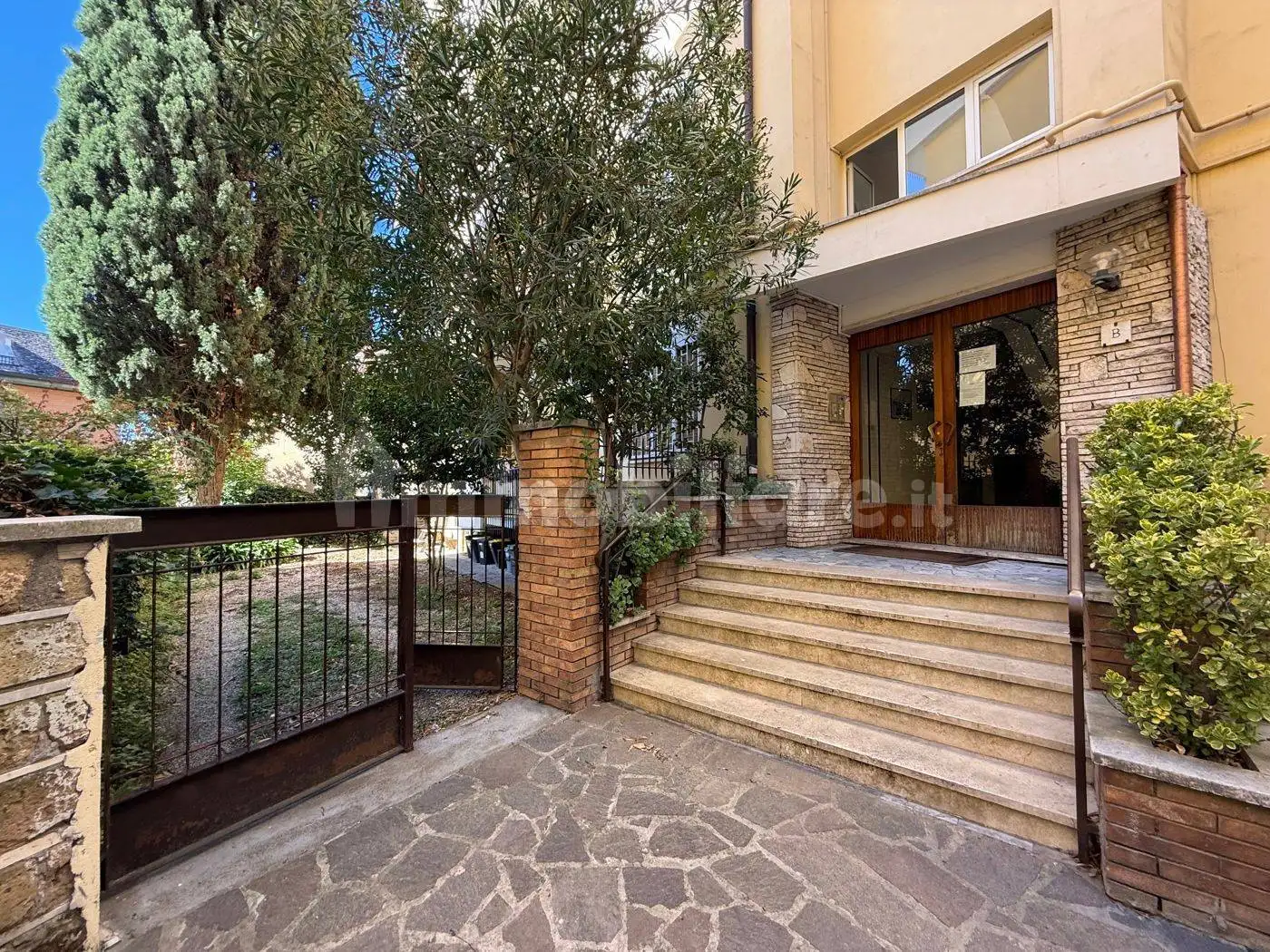 Trilocale viale San Bartolomeo, 15, Centro, Grottaferrata - foto 2