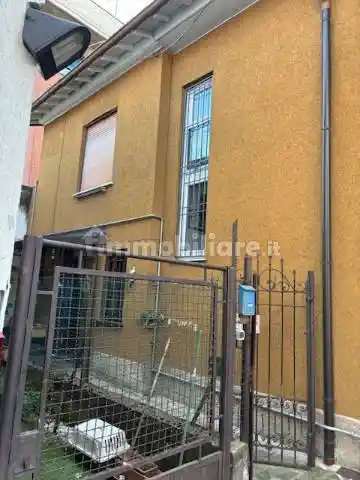 Casa indipendente in vendita a Fino Mornasco