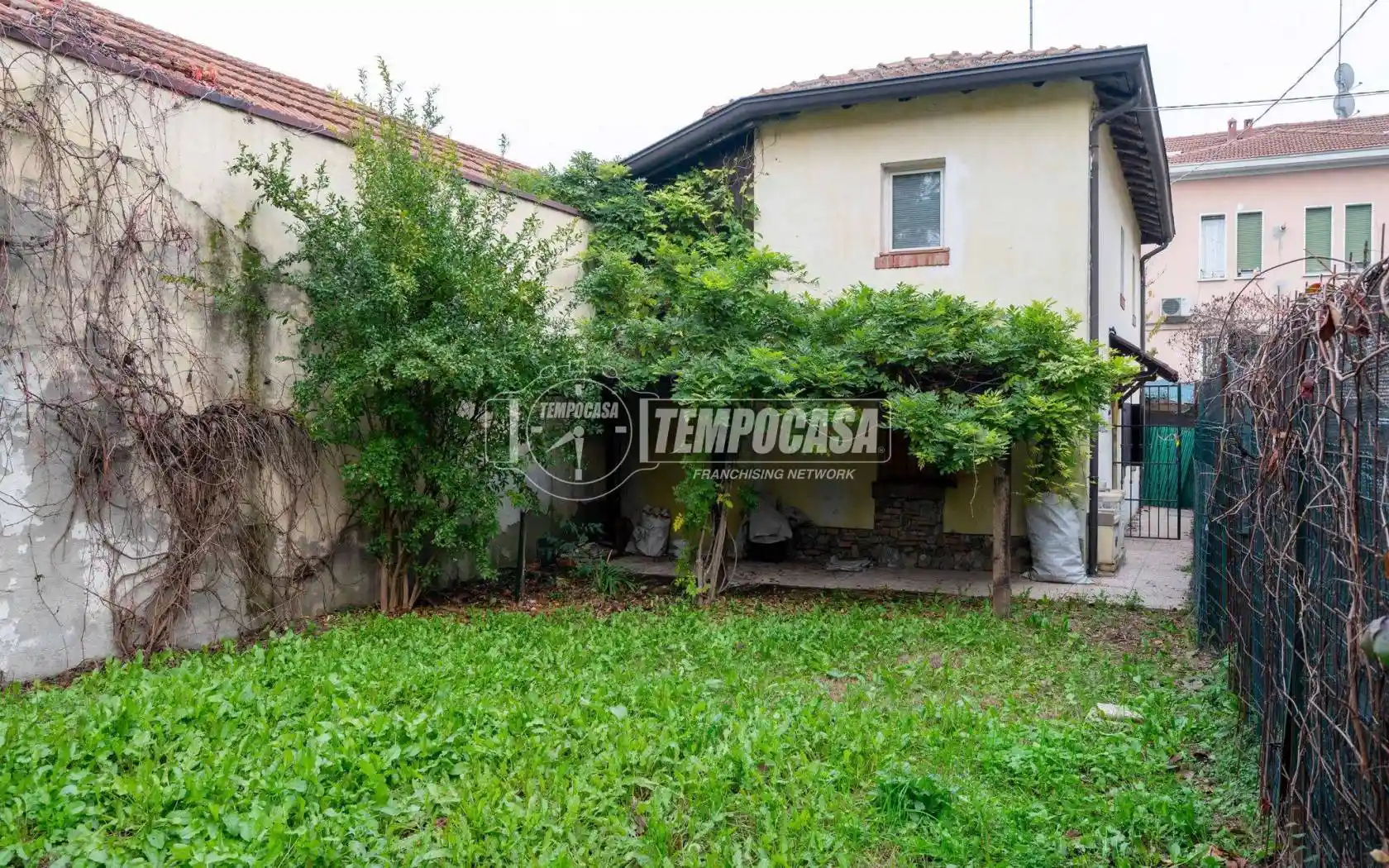 Casa indipendente in vendita a Reggio Emilia