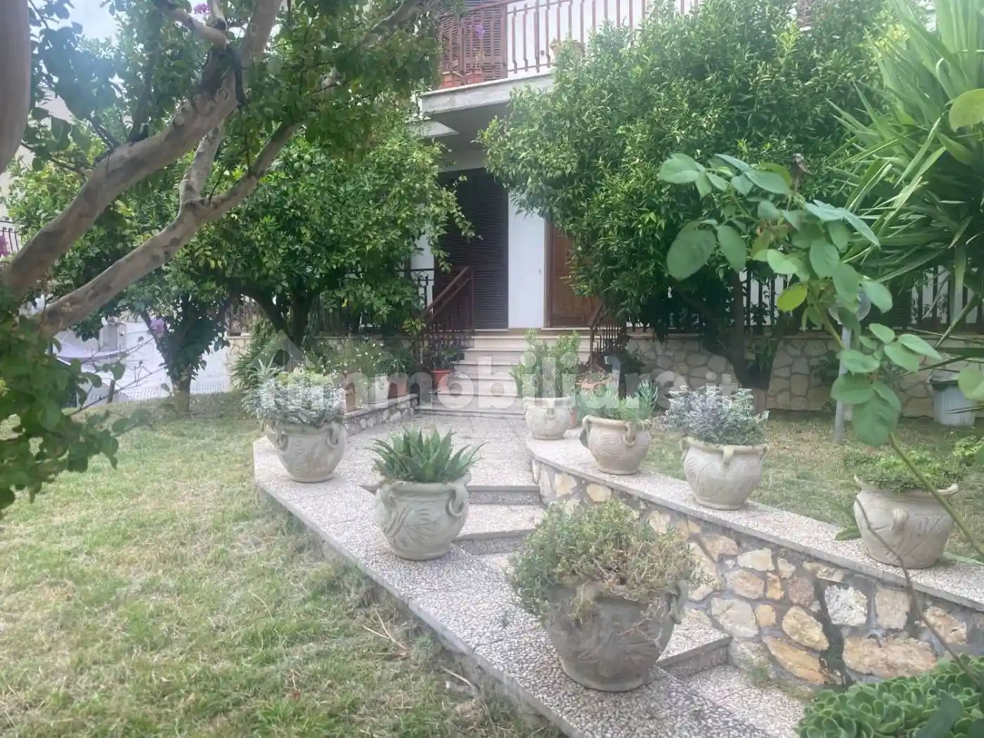 Palazzo - Edificio in vendita a Fara in Sabina