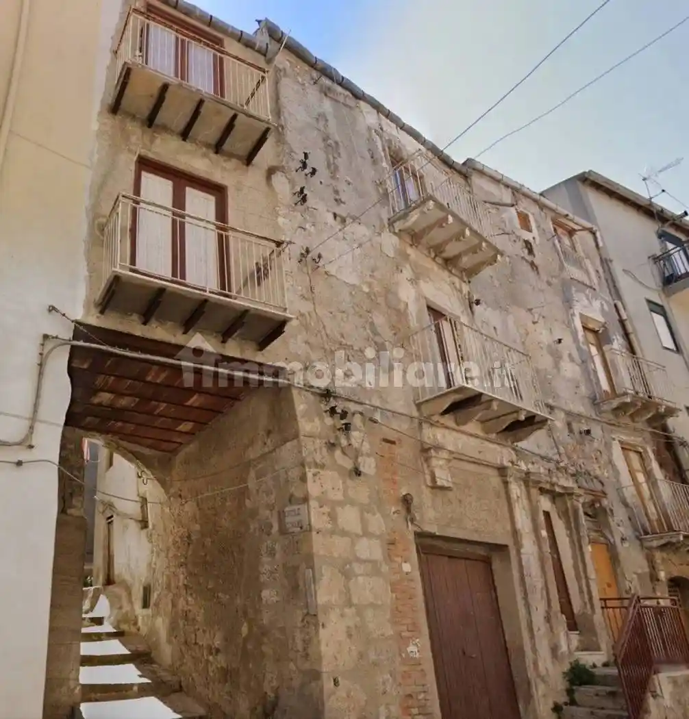 Rustico - Casale in vendita a Favara