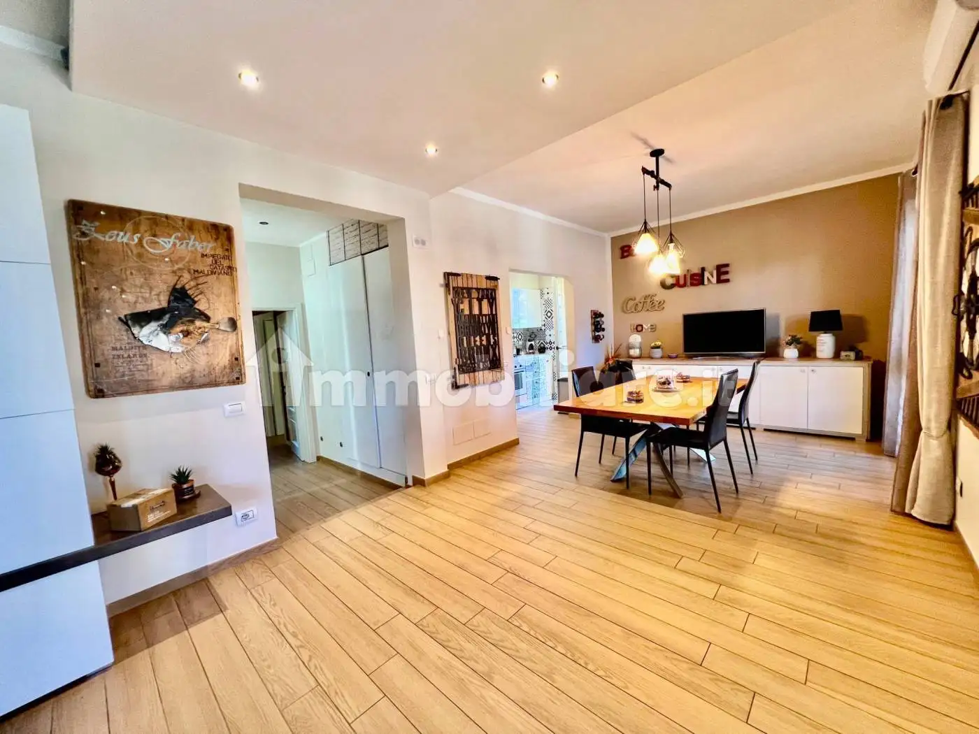 Villa in vendita a Campi Bisenzio