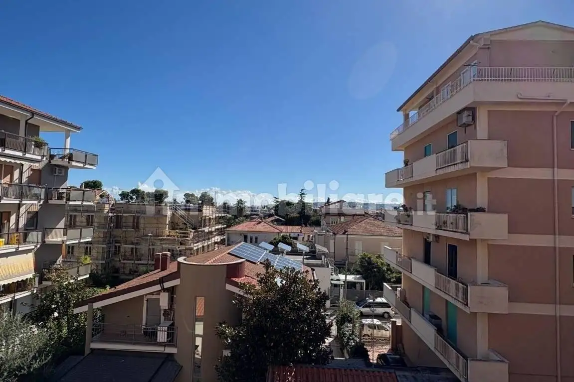 Appartamento in vendita a Pescara