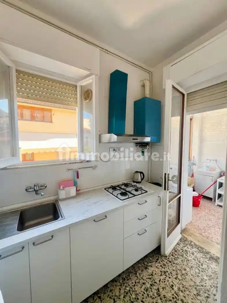 Quadrilocale via Amerigo Vespucci 201, Centro, Viareggio - foto 2