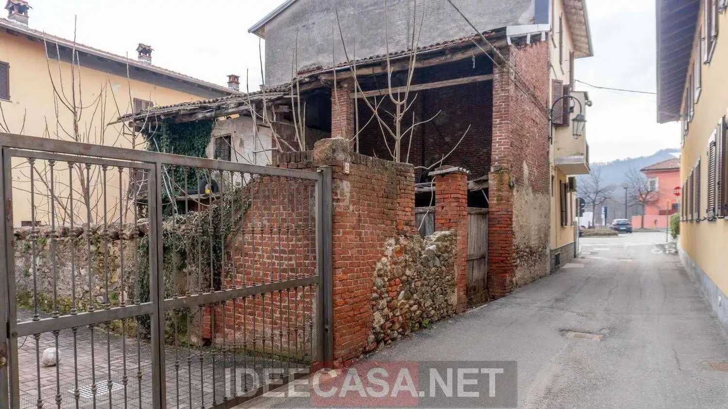 Rustico - Casale in vendita a Prato Sesia