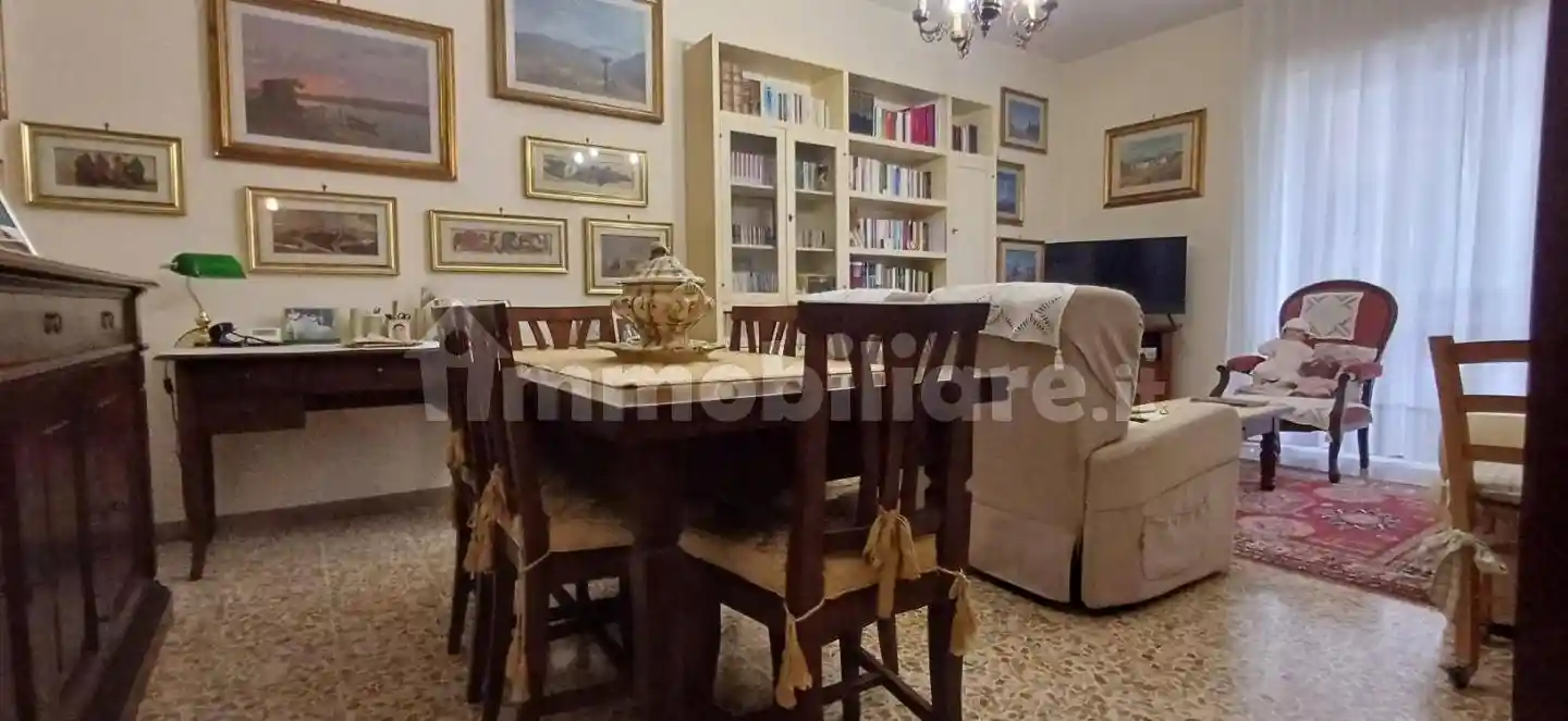 Appartamento in vendita a Massa