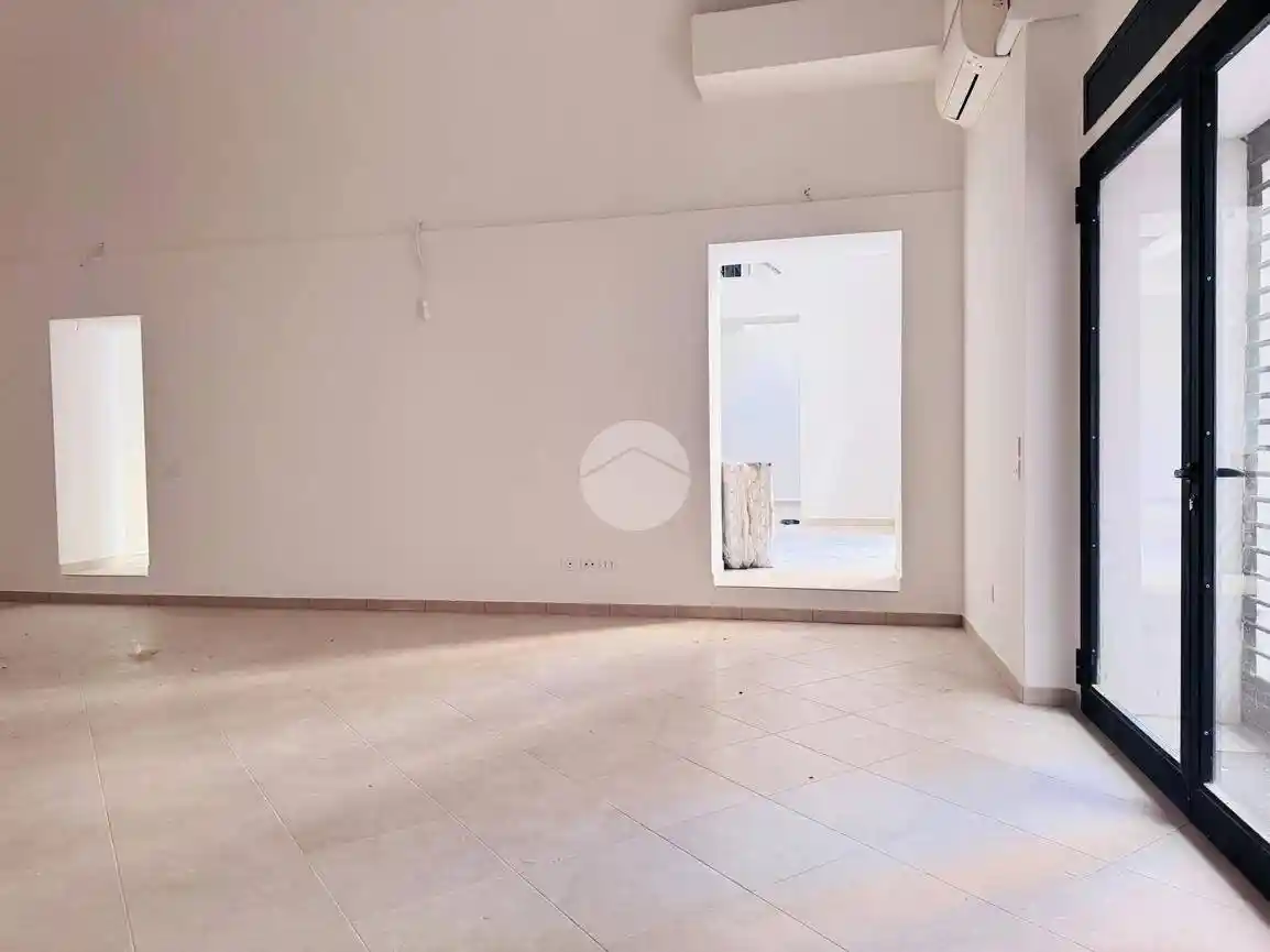 Trilocale Locale Commerciale via fabio cannella 15, Duomo - Fontana Luminosa, L'Aquila - foto 3