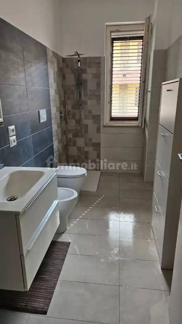 Trilocale via Cesare Battisti 128, Centro, Siderno - foto 4