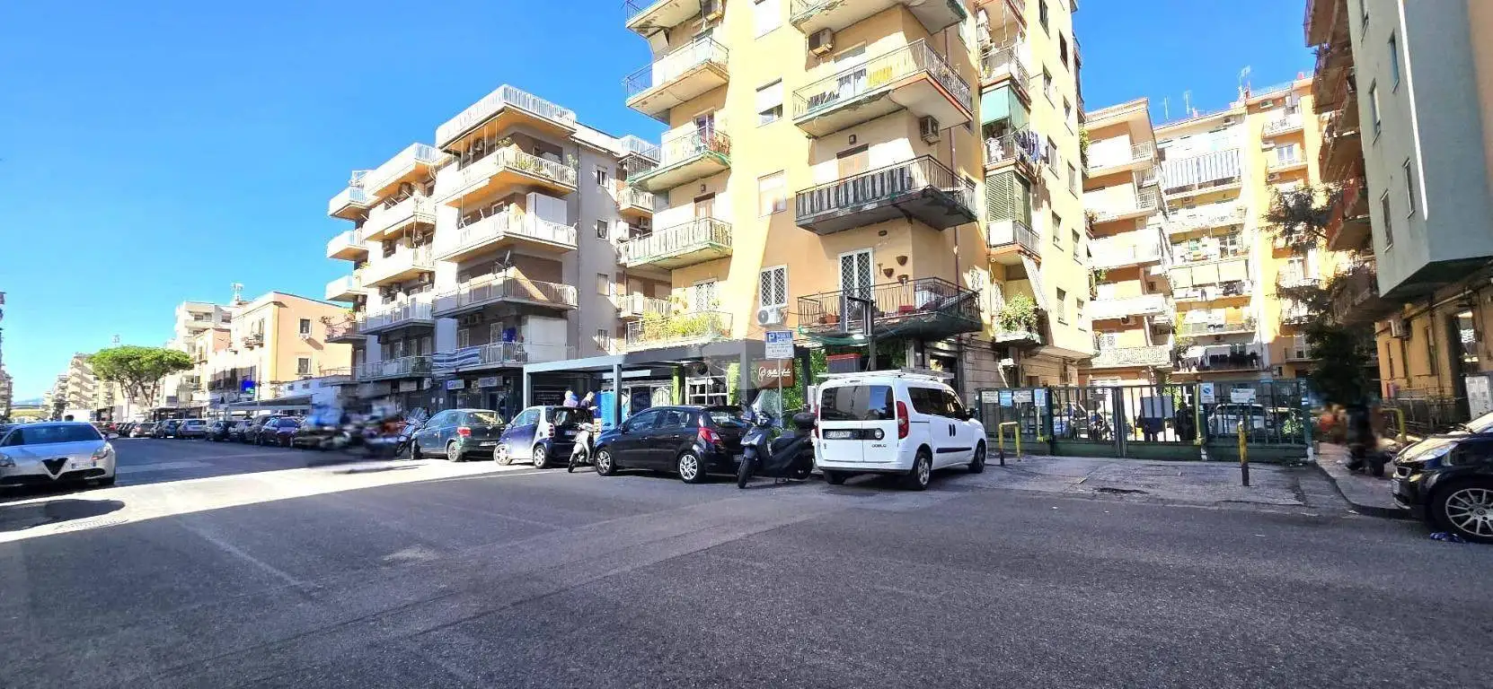 Appartamento in vendita a Napoli
