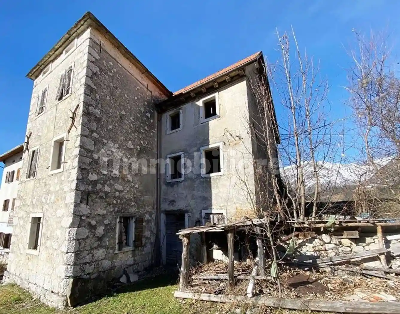 Villa unifamiliare via Montecavallo, 105, Irrighe, Chies d'Alpago - foto 2