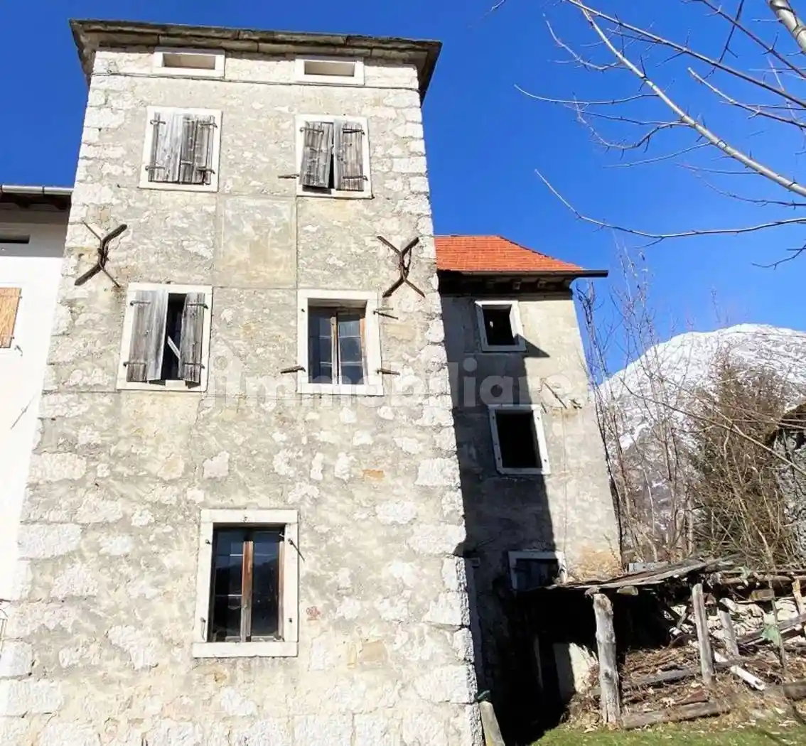 Villa unifamiliare via Montecavallo, 105, Irrighe, Chies d'Alpago - foto 3