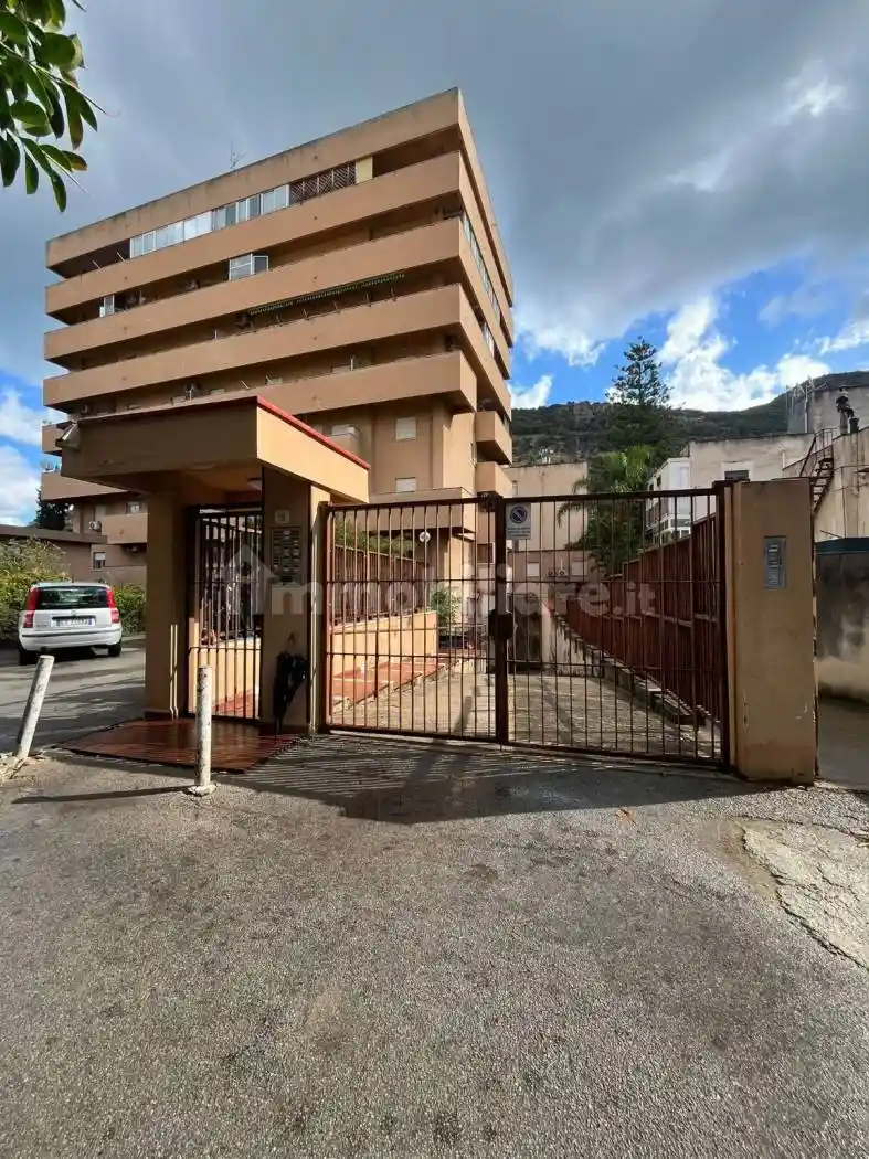 Appartamento in vendita a Palermo