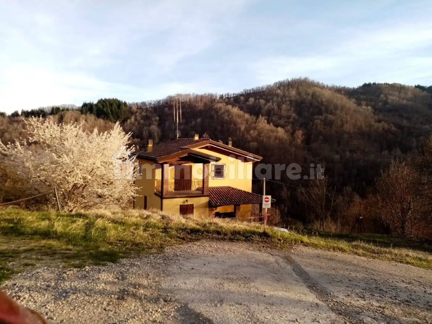 Villa unifamiliare via Azzarina, Labante, Castel d'Aiano - foto 3