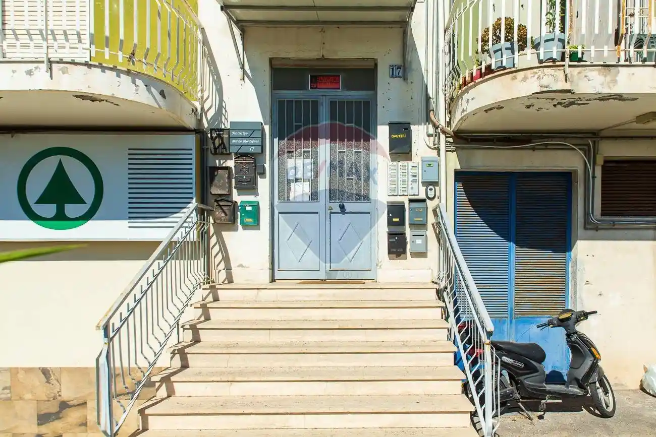 Trilocale via Monteforte Banco 17, Calatabiano - foto 2